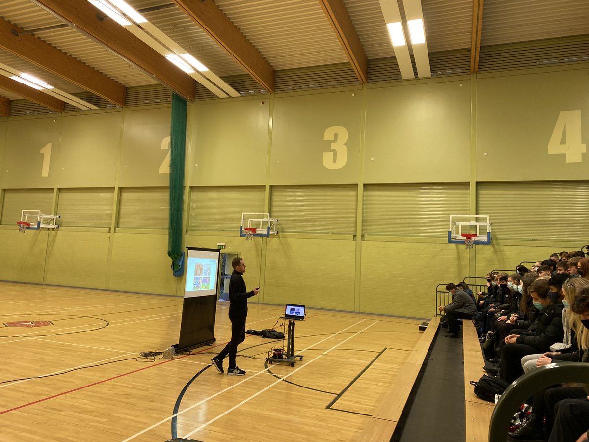 A fantastic presentation from <a href="/scottdavies1988/">Scott Davies</a> to our year 12 students today. A real privilege to hear Scott’s experiences and insight into mental health, Thank you Scott 🙌👏👏💪💪. The students were gripped and thought you were brilliant. Look forward to having you back soon 👌