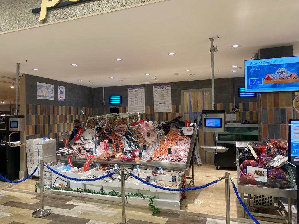 BlueRedGroup tweet media