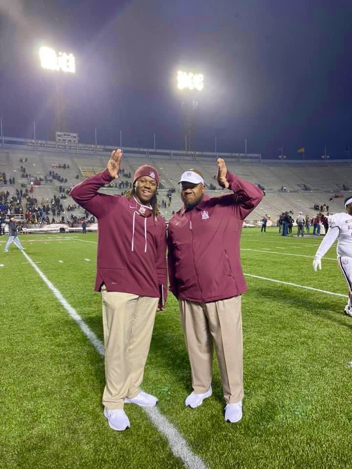 CoachFields44's tweet photo. Happy Founders Day to all my brothers of the greatest fraternity, Omega Psi Phi Fraternity, Inc.!
110 years and counting!
#LongLiveMuEp #FIETTS https://t.co/oeTWGfx11Q