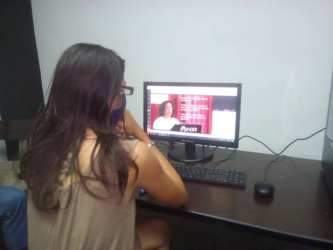 Radio_COCOnline's tweet photo. 📌 Como parte de las actividades de #Afide2021 🇨🇺, la Dra. C. Mélix Ilisástegui, directora de Ciencia, Tecnología y Medio ambiente del @InderCuba y Secretaria Ejecutiva del evento, ofreció detalles sobre la organización y características de la Convención 👌 https://t.co/TneeTCGdzm