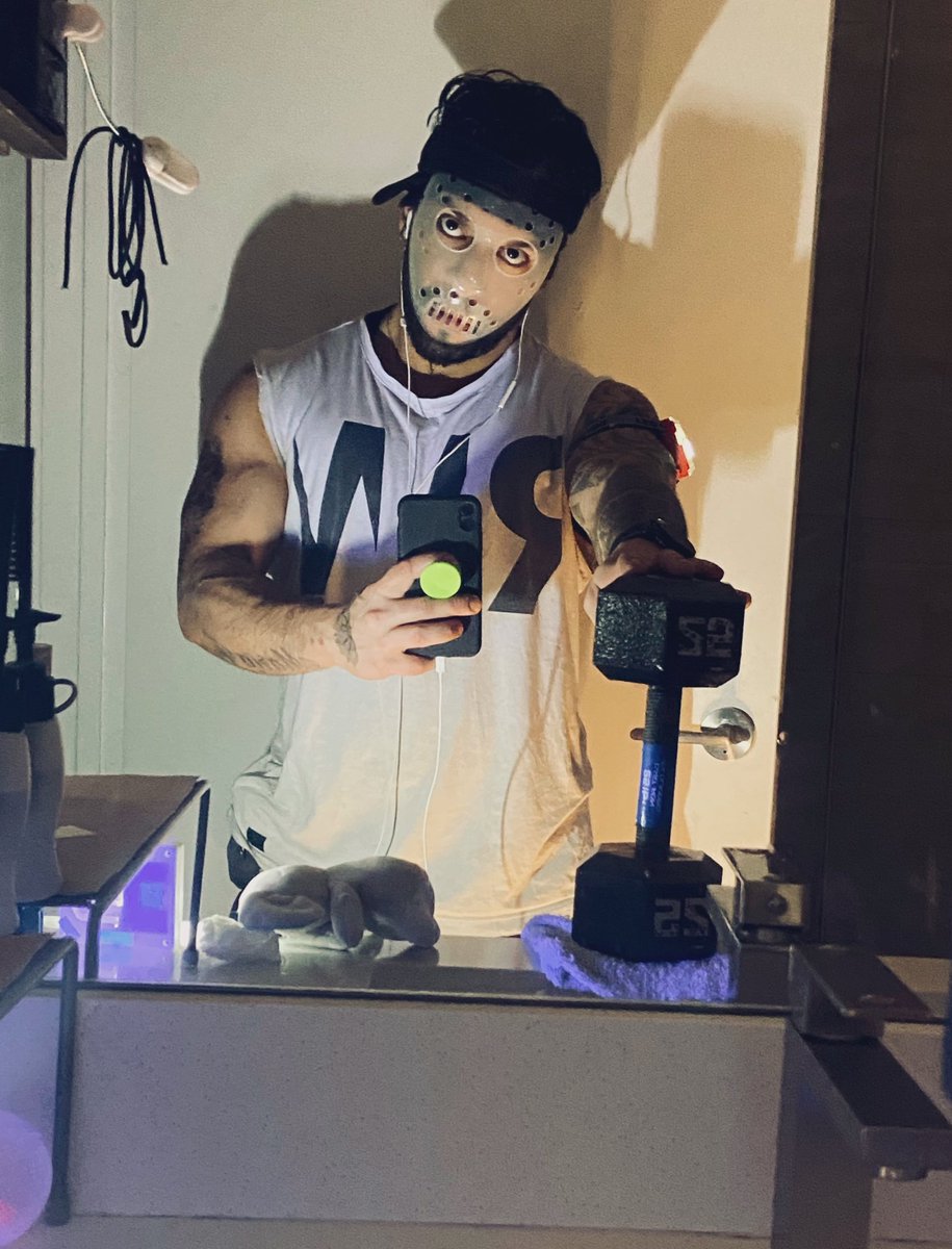 AlvaroJoseN91's tweet photo. Miércoles de LOCURA 🤭😈😂 #crazymen #crazylove #crazycolombiaboy #Wednesdayvibe #SoyCapaz ➡️➡️➡️ < DE PERDER MI VIRGINIDAD ESTA TARDE > 😅😂😂😁😄😃 https://t.co/OdzI4PYGvF