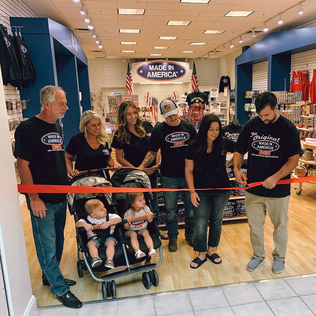 themiastore's tweet photo. Here's some news we couldn't wait to share - We want to congratulate the Nolan &amp; Perillo family on opening the first Made In America Store-In-Store in #Florida🇺🇸
You can find this beautiful store at The Mall At Wellington Green at 10300 Forest Hill Blvd, Wellington, FL 33414! https://t.co/PEmR7PpZOT