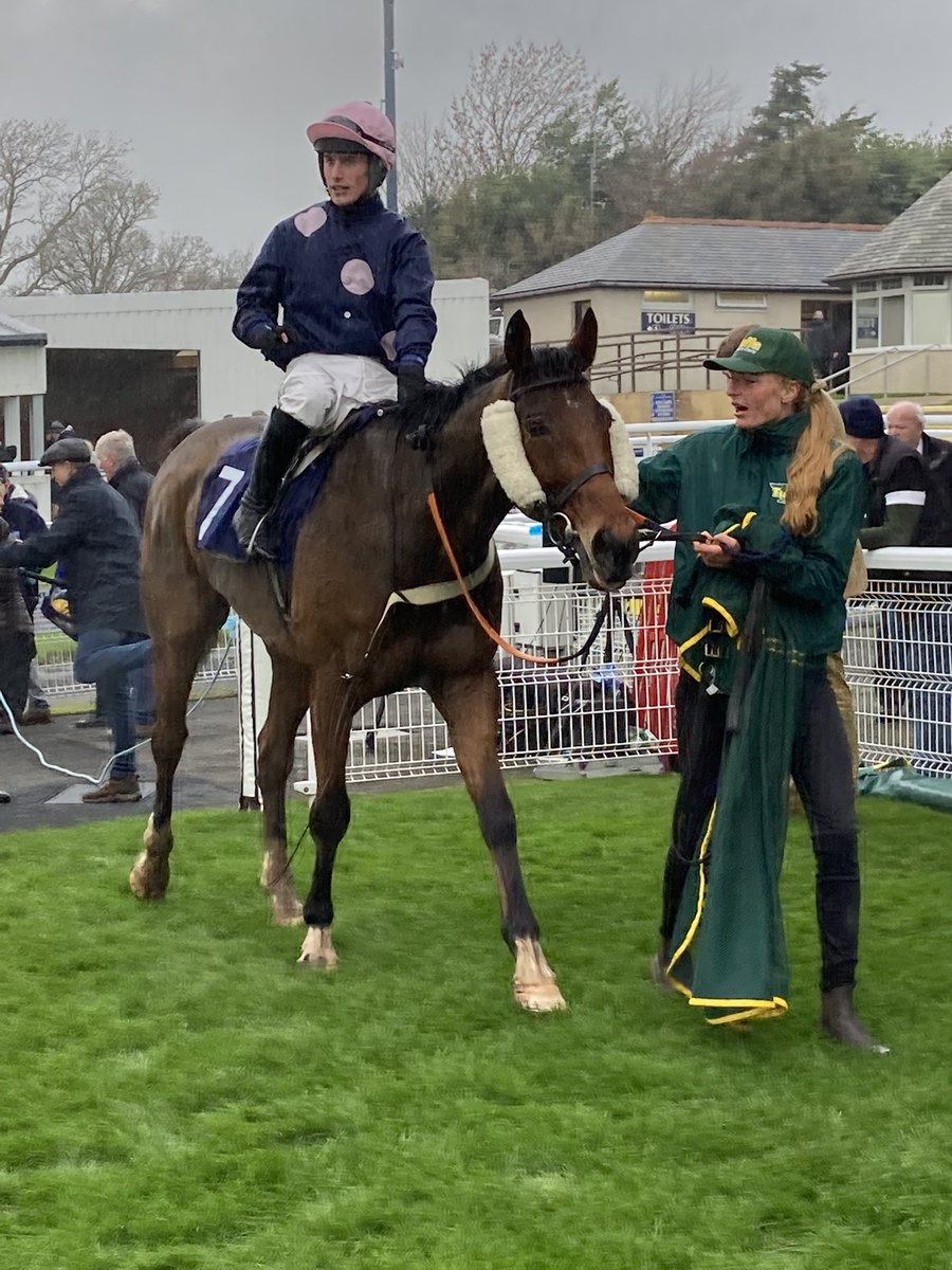 Lough Derg Farmer provided a double for Sue Smith and Thomas Willmott in the BK Racing four mile handicap steeplechase <a href="/hexhamraces/">Hexham Racecourse</a> many congratulations 👏👏 @suesmithracing