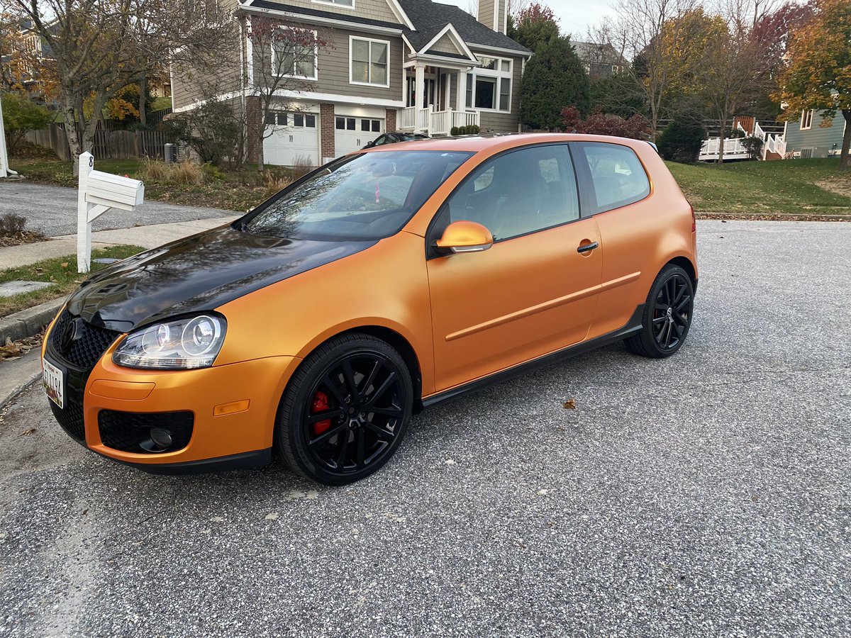 MidWdg's tweet photo. Haven’t tweeted in a while but I just wanna say I got my car wrapped and OMG I love it so much https://t.co/cCHy9YW3LN