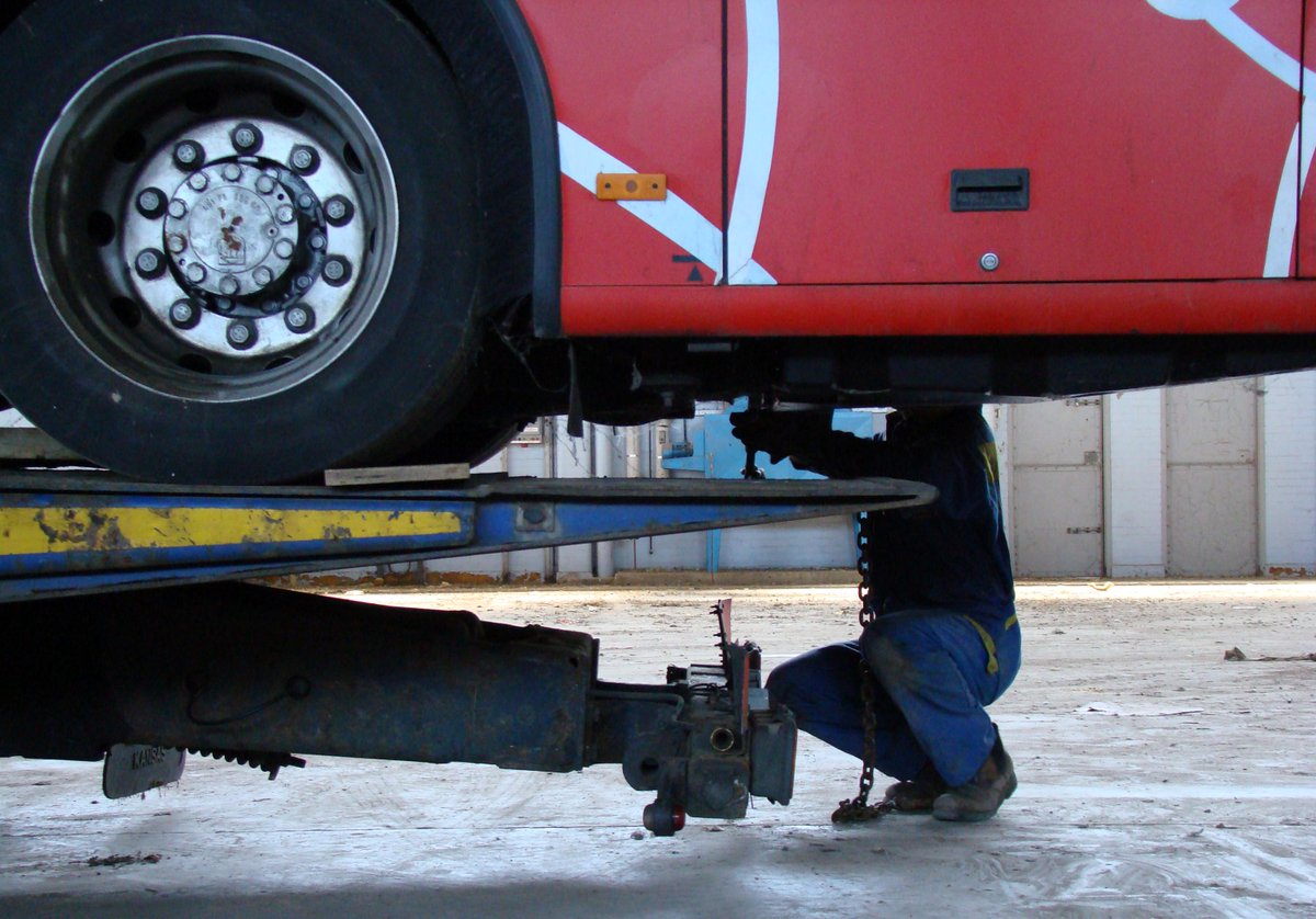 What's red and festive? It's this photo of a Conservator working on one of the larger objects from our collection, a hydrogen fuel cell bus of course! Read more about this object here collection.sciencemuseumgroup.org.uk/objects/co8089…