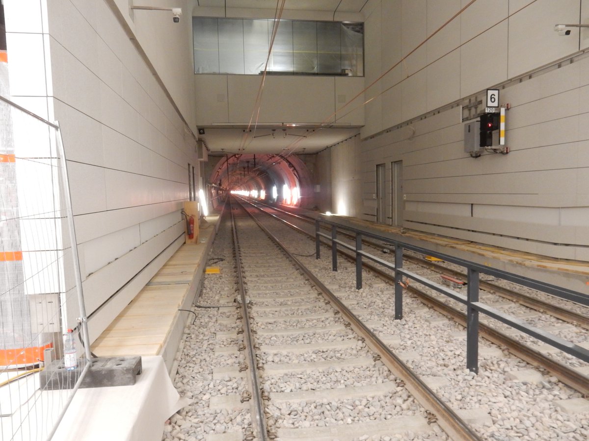 tenc4te's tweet photo. Die Kombilösung - Tunnel und Tiefbau in Karlsruhe: Was ist die Kombilösung? Wie wurden die Tunnels gebaut? Bei der Nacht der Wissenschaft #Karlsruhe wird's online erklärt am 26.11.2021 um 23:00 Uhr https://t.co/XJt4ElCMkV #ndw21 #ndwka https://t.co/Ze6MxllNDH