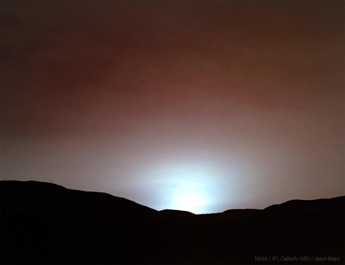 Sunset on #Mars captured by the right Mastcam-Z on <a href="/NASAPersevere/">ARCHIVED - NASA's Perseverance Mars Rover</a> on November 10, 2021 (mission sol 257.) Contrast- and color-adjusted to enhance subtle cloud details; see the original unmodified raw image at mars.nasa.gov/mars2020/multi…