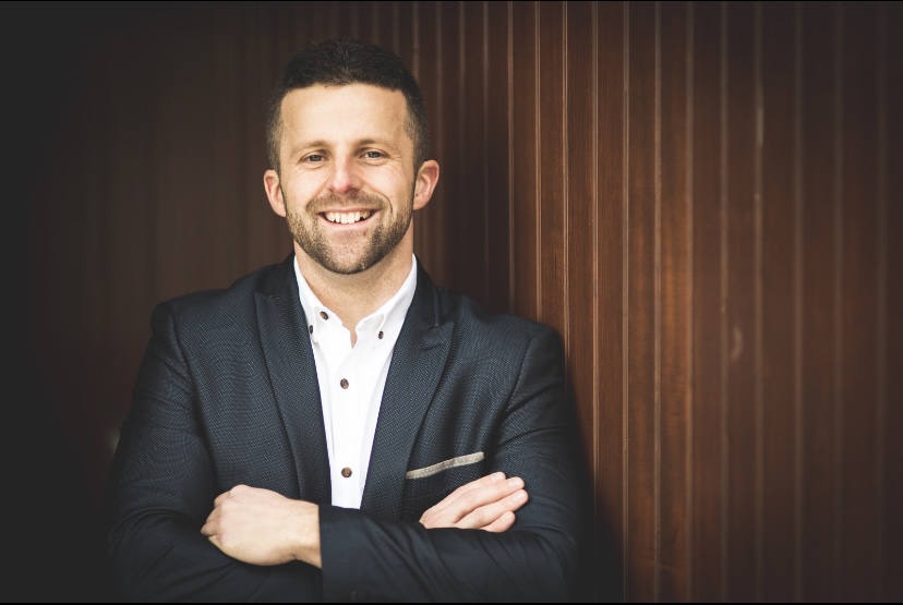 ExceedGrain's tweet photo. Exceed Grain Marketing would like to welcome Ryan Bonnett to the team!
He is from Airdrie and will be working in the Central Alberta around the Calgary area!
ryan.exceed@outlook.com
https://t.co/FRo5d9tHVG
#NewAdvisor #GrainAdvisor #ExceedGrainMarketing https://t.co/86GWZVECP1