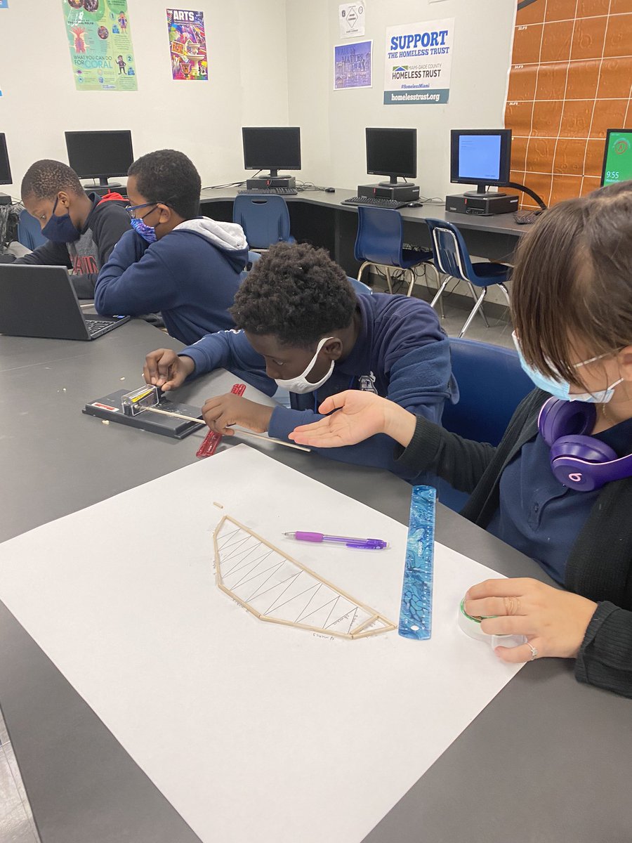 stem_jfk's tweet photo. Designing and building balsa wood bridges. @stem_jfk @STEAMDesignated @CostaDevito @1pamtaylor @jfkffa @JFK_Middle https://t.co/tAVS4CnfLT