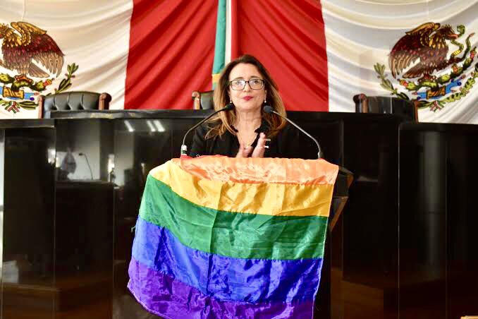 Estas legislaciones #NoMásECOSIG, son para nosotras las personas sobrevivientes de “terapias” de conversión, una reparación integral del daño que alguna vez se nos hizo.📢 Todo nuestro apoyo siempre, ¡gracias! 💜🌈

¡Quedando claro que NO HAY #NADAQUECURAR ! 🏳️‍🌈🏳️‍⚧️