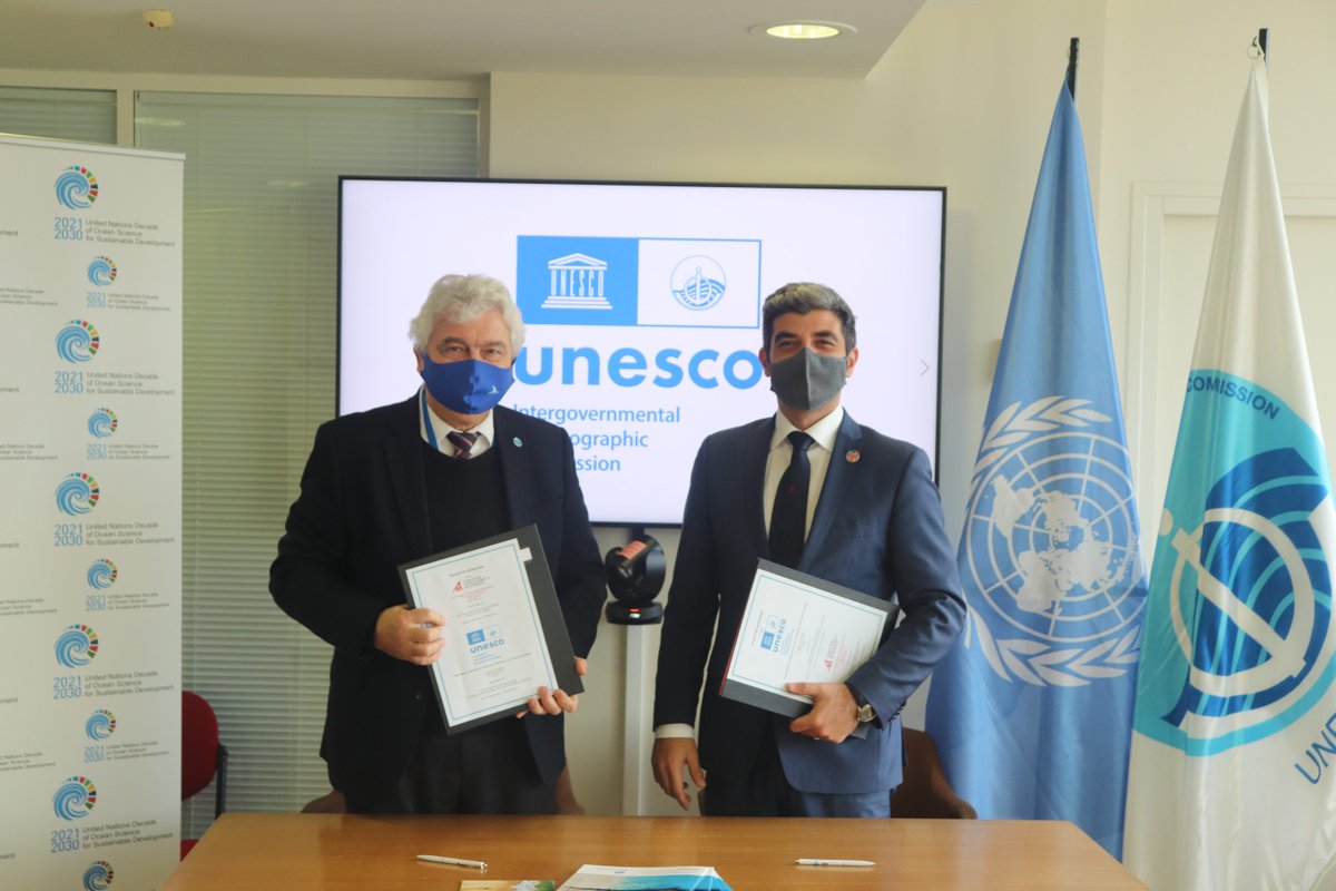 IocUnesco tweet picture