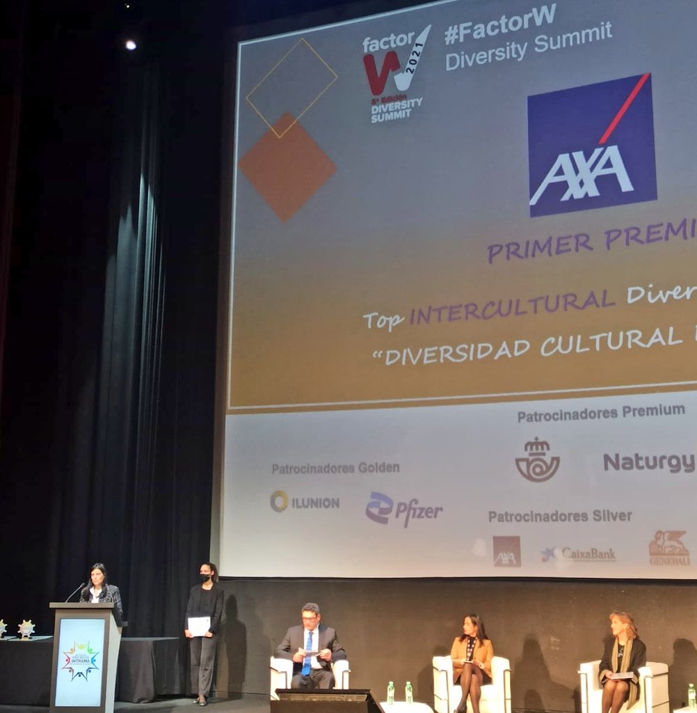 ¡Gracias por este fantástico premio como empresa Top Intercultural Diversity de <a href="/intrama/">Intrama Web Solution</a> en #FactorW! Galardón en reconocimiento a las políticas y medidas de #diversidad cultural y de origen que hemos implementado en AXA 👏🏼👏🏼