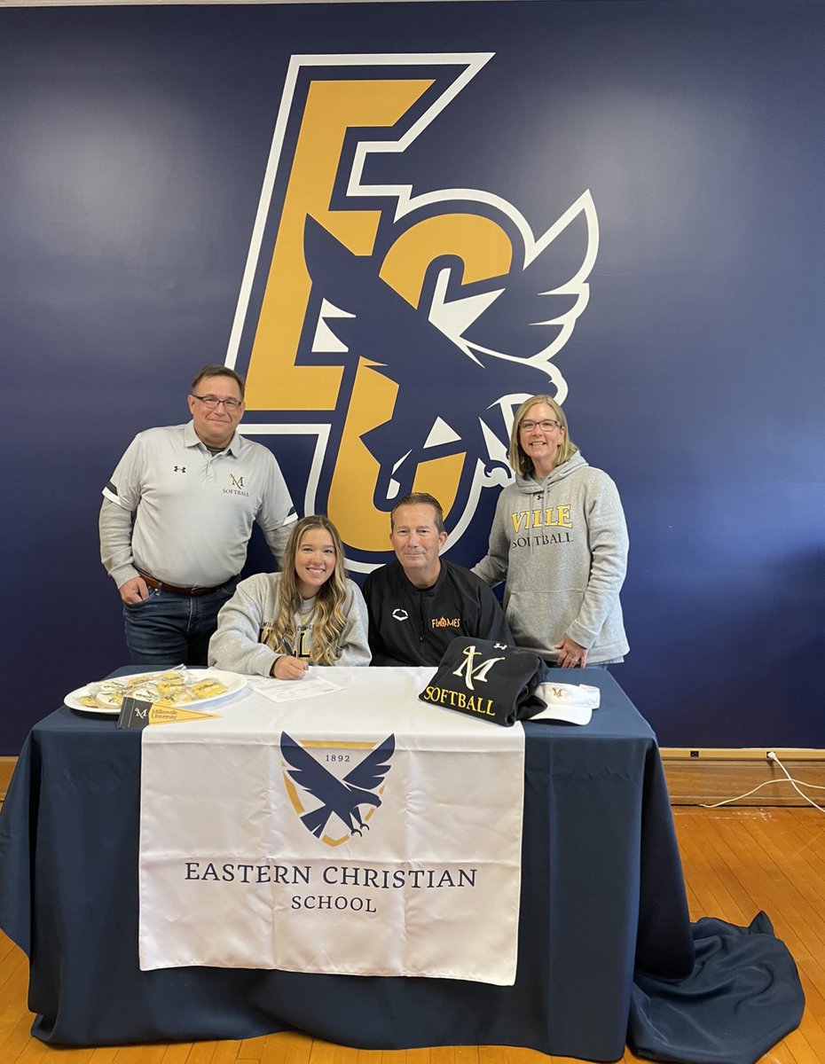 jerseyflames's tweet photo. Congrats to our own @lizie_lopez on signing her NLI to play softball at @VilleSoftball &amp; further her education! We are proud of you Lizie! Awesome athlete and family! #FlamesFamily #goMarauders  #GameOn ❤️🖤💛🔥🥎 @TheDugout732 @Susie61472515 @FloSoftball https://t.co/GCnyy7pCv3