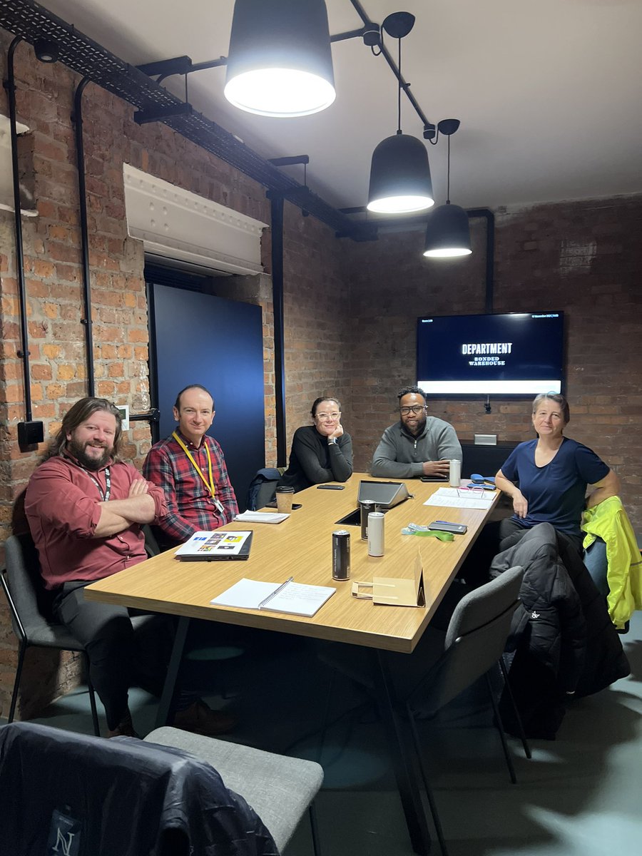 ReachOut_Com's tweet photo. It was great to meet face to face with partners on the @RealChangeMANC panel today.
The Real Change MCR Fund supports over 20 #homeless charities in #Manchester to ensure the people they support can get the help they need to succeed &amp; get of the streets.

https://t.co/Vh1BVpDpNK https://t.co/rtT8J6hXHE