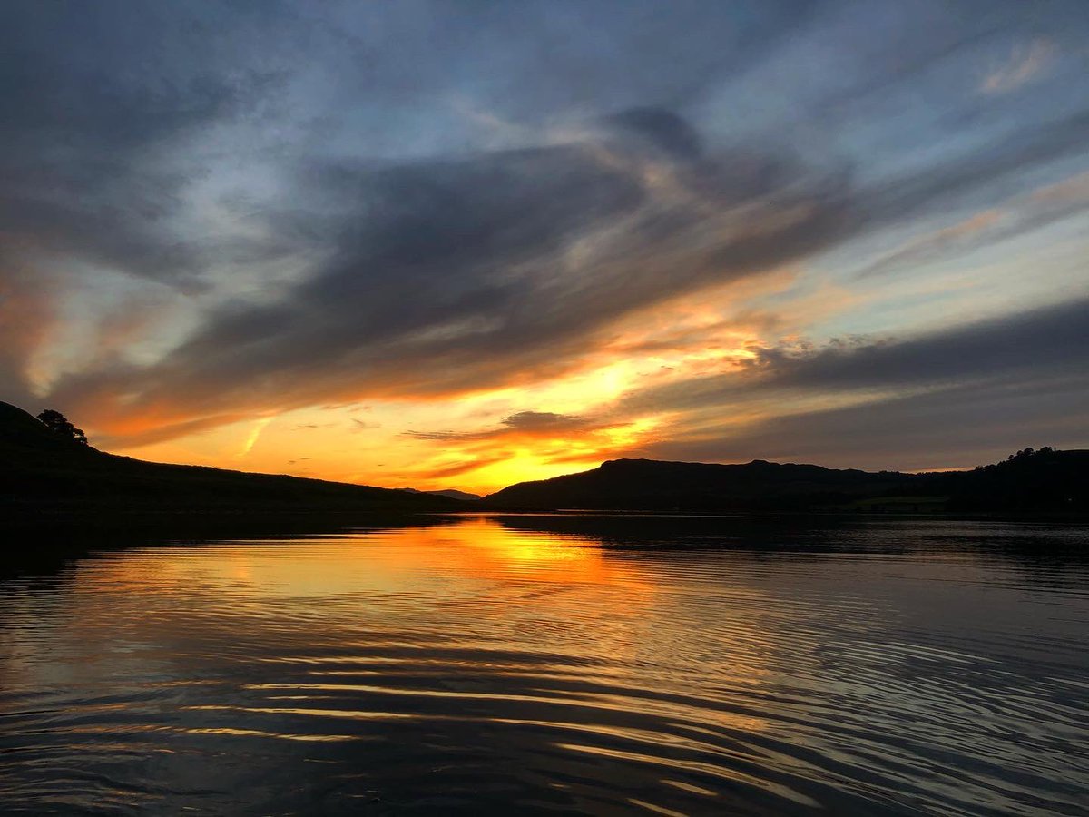 Excited to be tuning in tonight to the 2021 #NatureofScotland awards.

Best of luck to all nominees 💙🏴󠁧󠁢󠁳󠁣󠁴󠁿💙some incredible #nature #conservation projects going on all about the county.

Rooting for🤞🏼 #seasearch for the Nature Champion of the Decade Award #CitizenScience 📝🤿🐙