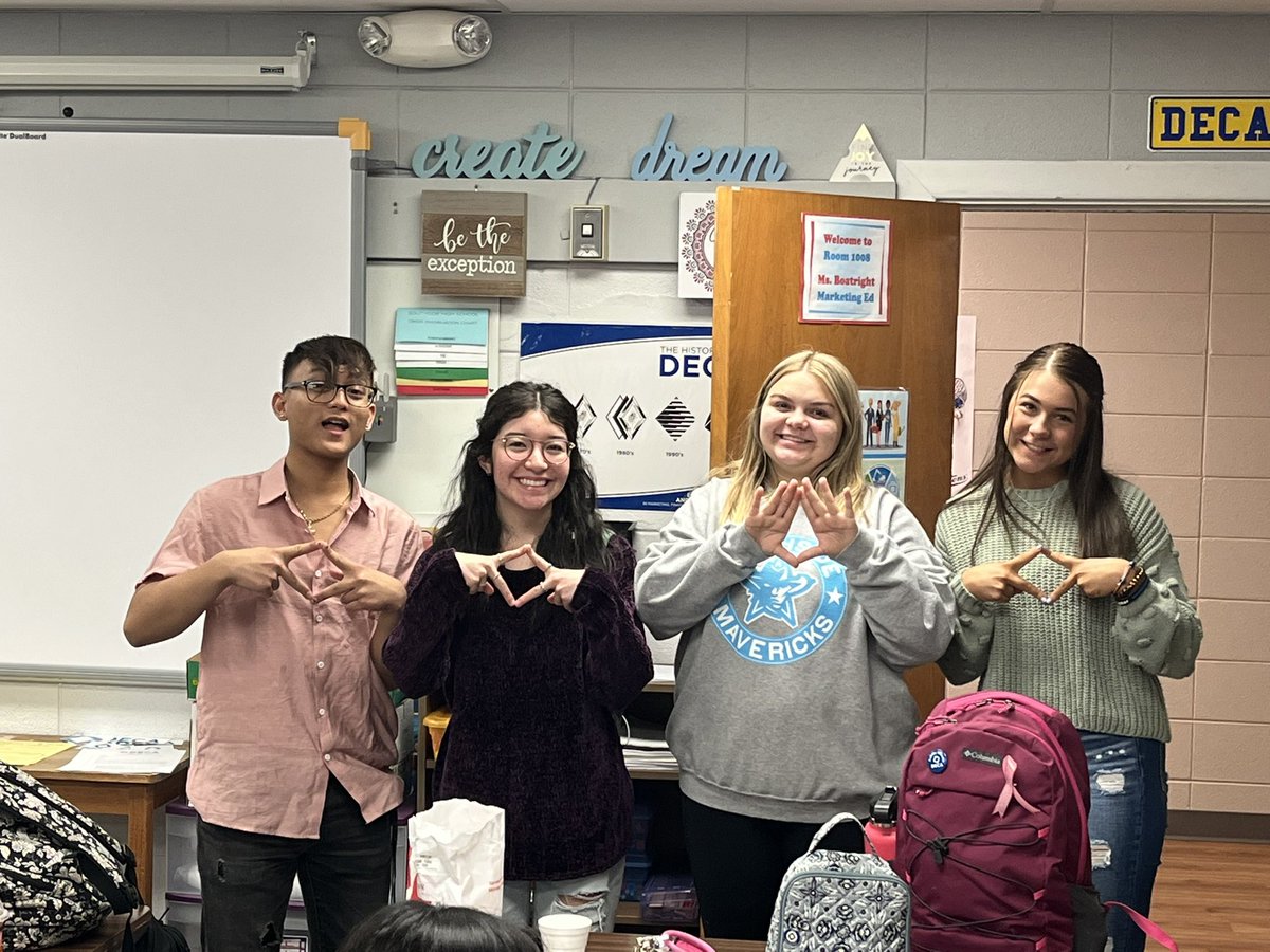 SouthsideDECA's tweet photo. Today is DECA member appreciation day! We celebrated with a breakfast social. Thanks to all our members who have joined this year. If you haven’t paid your dues, there is still time to join! https://t.co/o8D2bchhFf