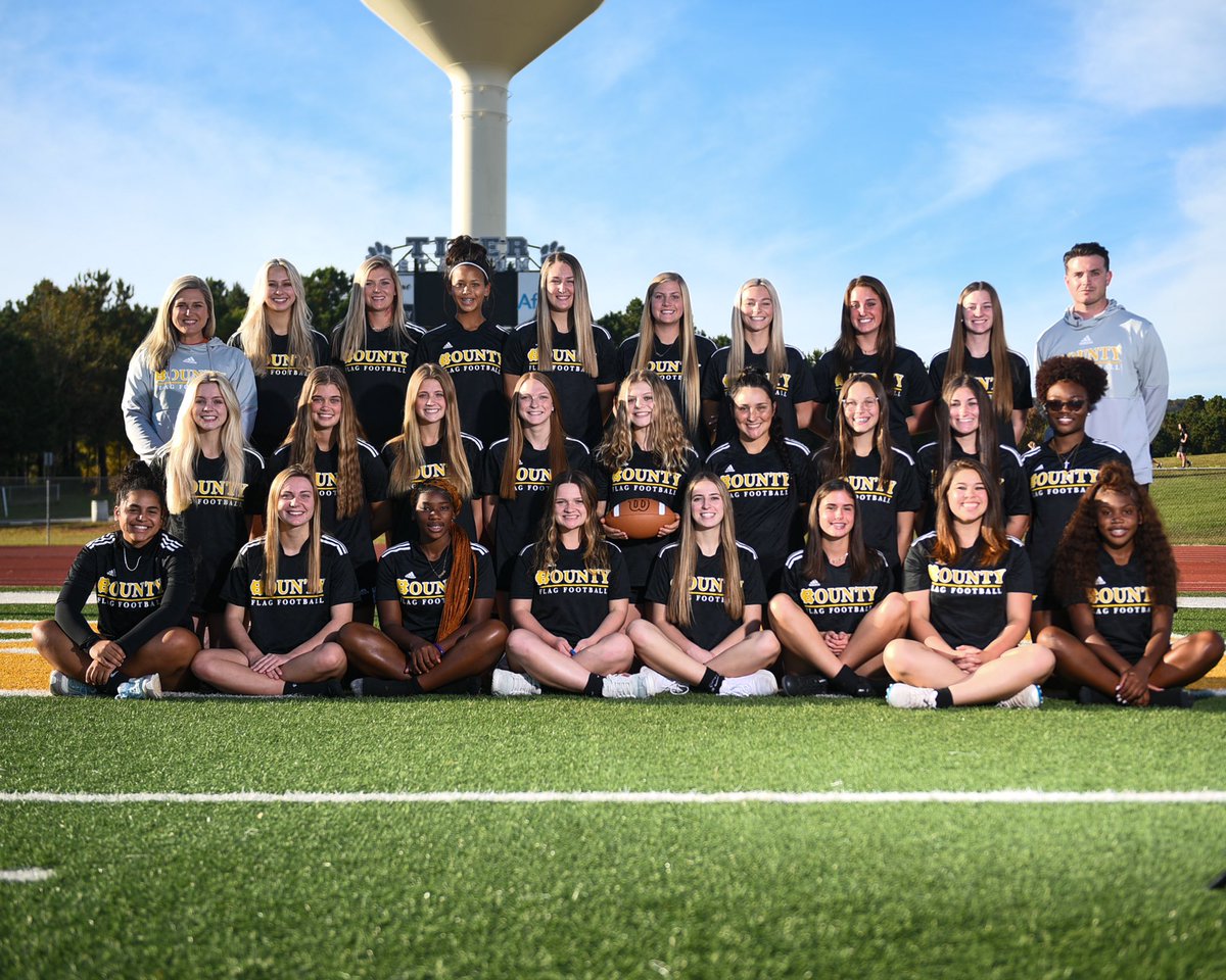 Come out senior night tonight @durhamfield! We have a chance to clinch first place with two wins! Proud of this team and the way the have progressed over the year! 5:30-callaway vs Shaw, senior recognition, 6:30-HC vs. Shaw, and 7:30- HC vs. Callaway! #countyflag #harrisflag