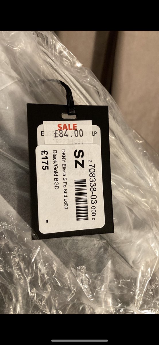 EmmaMarcene's tweet photo. @HouseofHelpers I placed an order for handbag which was £125 plus delivery when it arrived it had a sales ticket on it saying £84 I am not overpaying by £41 I would like the difference returned.  My order number is T0047A0044181866. https://t.co/2R2PAdRsCc