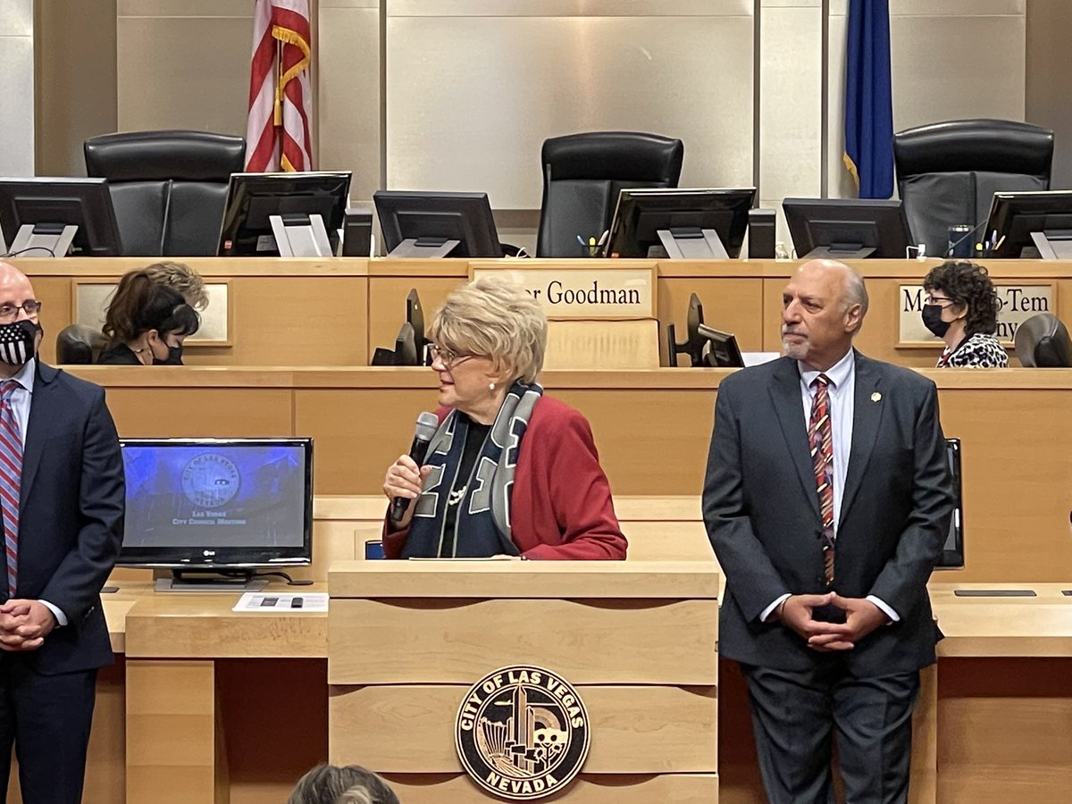 mayoroflasvegas's tweet photo. Congratulations to @MayorSchieve, @CityofReno & @NevadaFootball on retaining the Fremont Cannon. I am wearing a beautiful Wolf Pack scarf at the City Council meeting today to pay off our bet. We look forward to welcoming you all to Allegiant Stadium in 2022! https://t.co/rbji6MDNk0