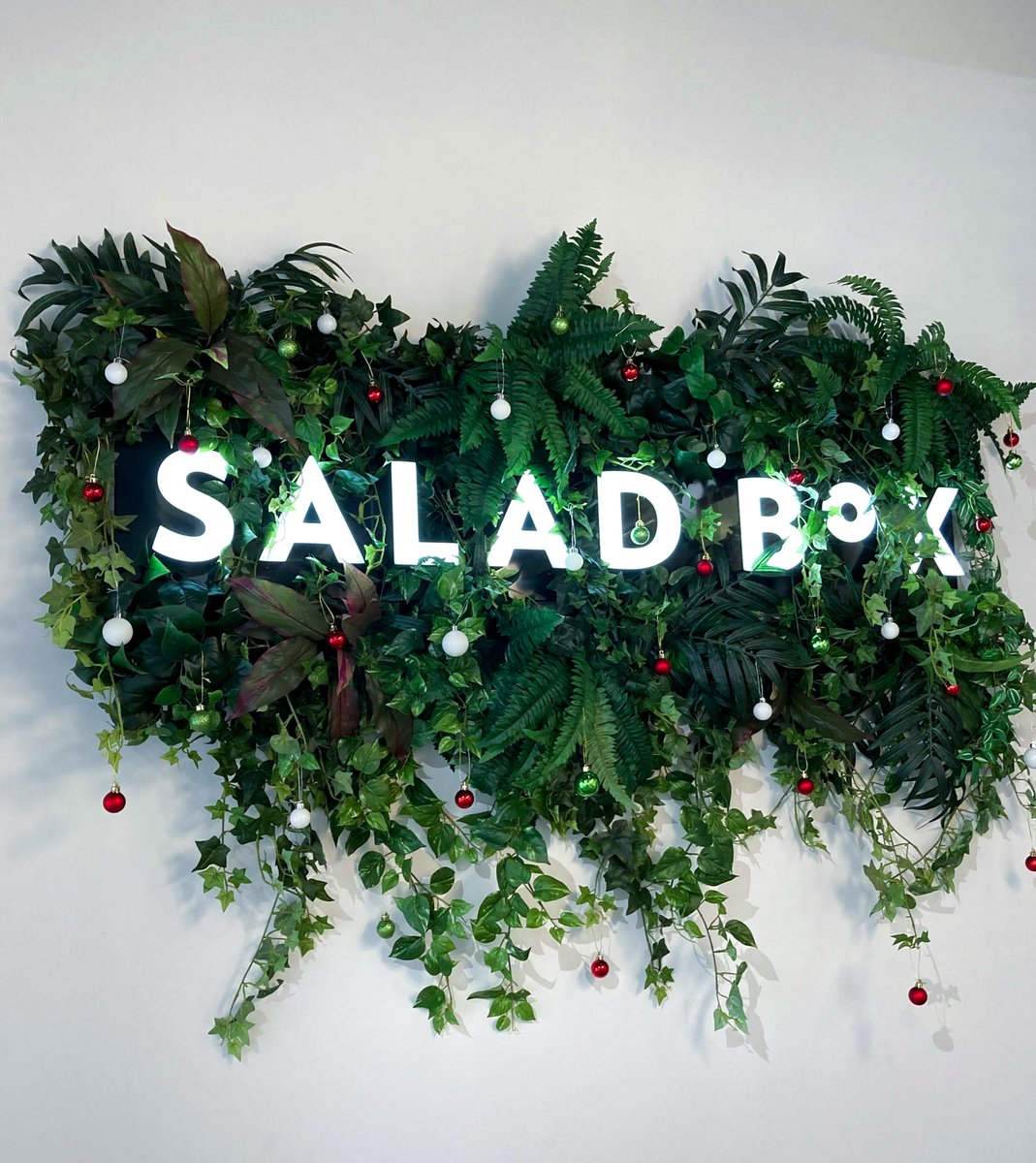 _saladboxuk's tweet photo. It's beginning to look a lot like... 🎄 https://t.co/DCxLh6ZZA2