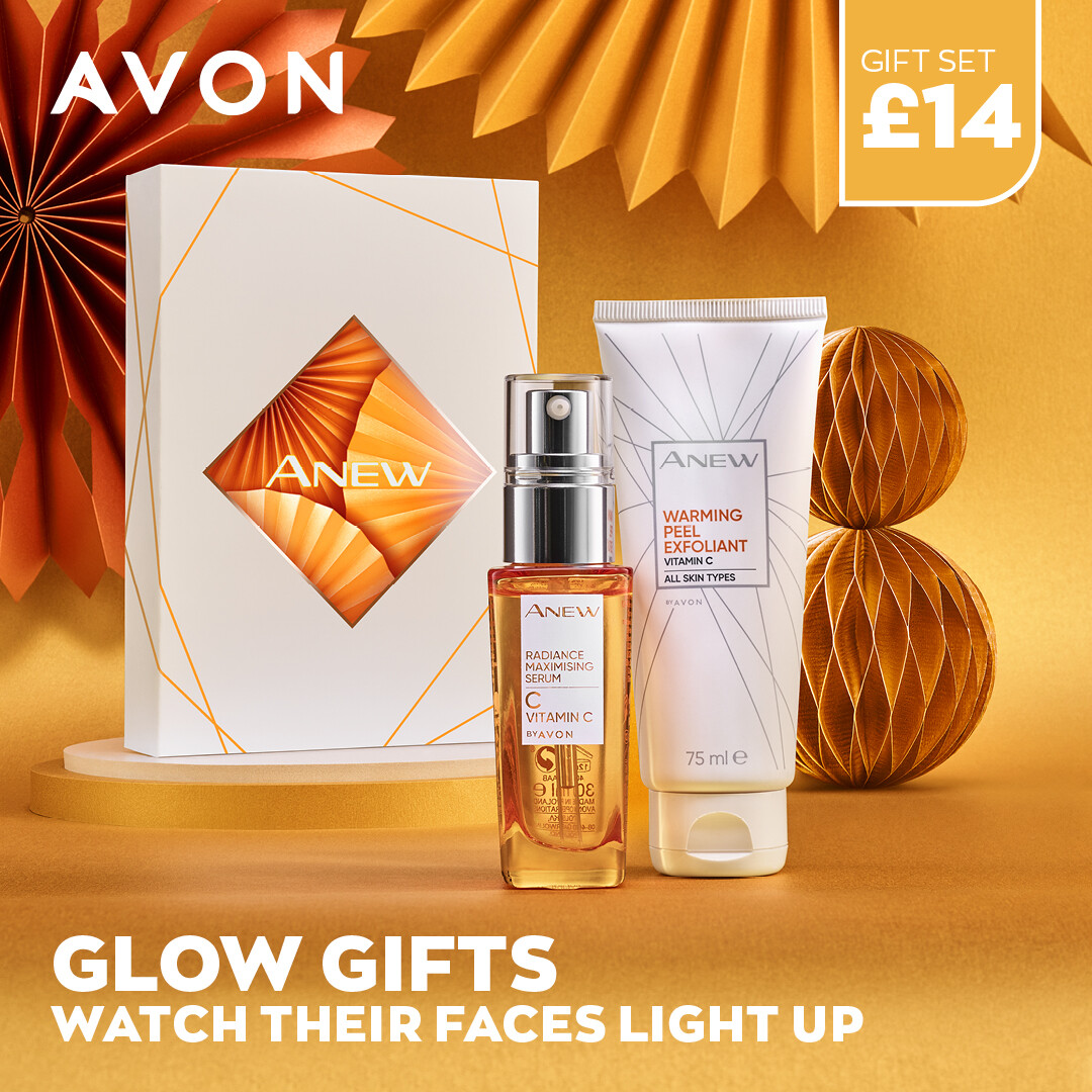 abbie1580's tweet photo. Nothing will light up their face this Christmas quite as much as Avon's vitamin C collection. Known to boost your skin's radiance, these are an essential after a long weekend of partying! 💃
https://t.co/JA2oSaQg2P
#VitaminC #SkinCare #VitaminCSkincare #SkincareRoutine https://t.co/JE3izzh3aJ