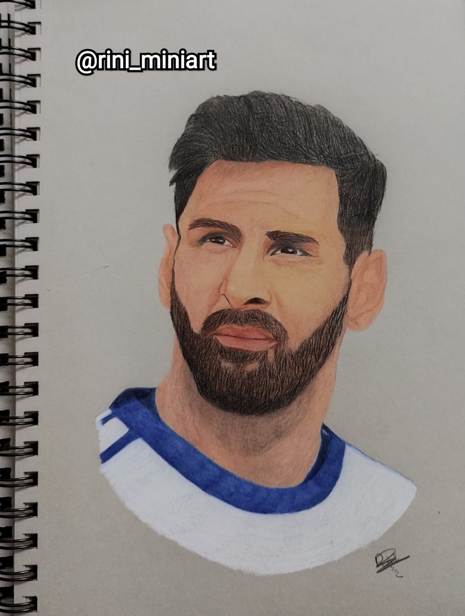 taevrinibts's tweet photo. King goat Messi i tried my best I'm a beginner so please don't hate me i know it's not perfect :) 💜❤ @afa @Argentina @PSG_inside @PSG_English @PSGalu @FCBarcelona @BarcaUniversal @TheEuropeanLad @ReshadRahman_ @TeamMessi #messi #LM7 #LeoMessi https://t.co/JRB6KxMlHt