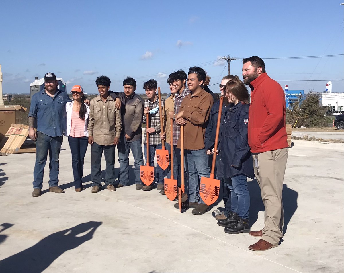 Way to represent Elgin ISD! These shovels are AMAZING!! So proud of our awesome students and P-Tech program!! #welcometoElgin #whataburger #proudtoserveyou @duronjodi