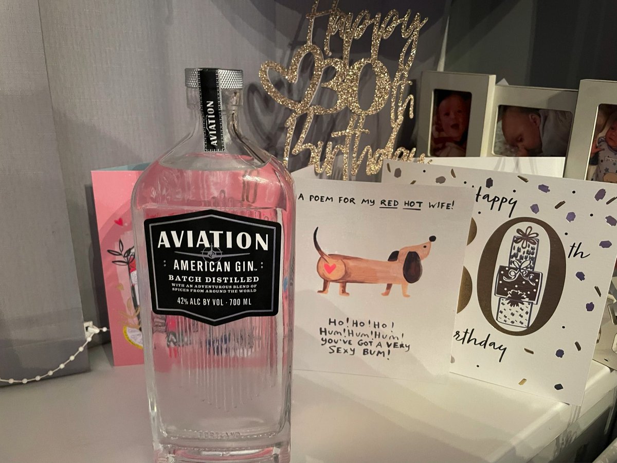AndyMac5887's tweet photo. Wishing my wife @becca_a1991 a great end to her 30th celebrations with a top tier gin! @AviationGin. Oh and card almost as funny as @VancityReynolds himself https://t.co/MgWoqA30mY