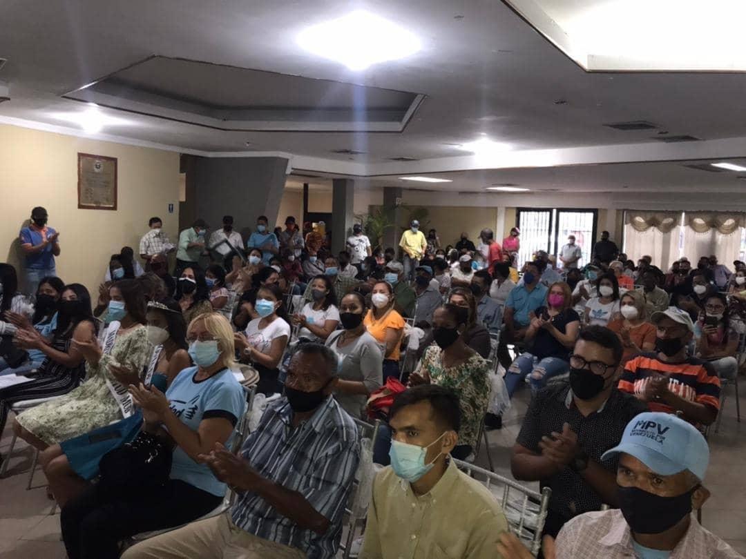 PrimeroInfante's tweet photo. Juramentación  de nuestros defensores de la democracia #VOTAUNIDAD #LaDeLaManito #cambialos #QUESEMUEVALAESPERANZA https://t.co/MfVFDeWDfU
