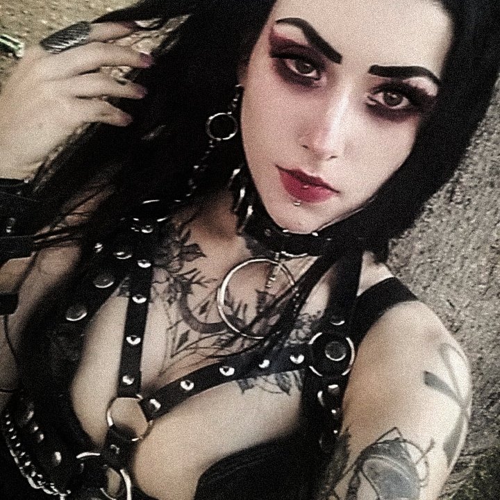 CarolineAdlung's tweet photo. #NewProfilePic https://t.co/XfEOzvRLPb