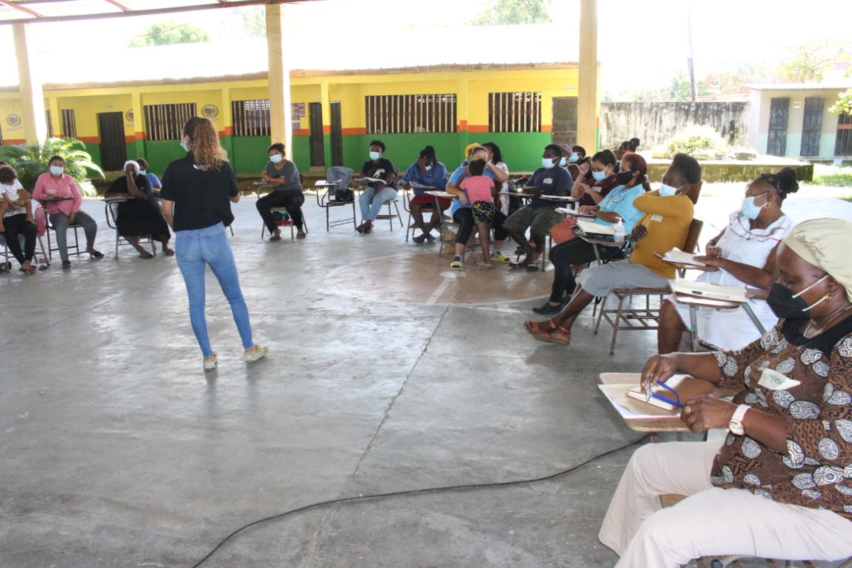 fotssieh's tweet photo. FOTSSIEH.En el marco del proyecto"Autonomía de las Mujeres y Adolescentes del Sector Social e Informal de la Economía de Honduras,ejecutado con ALTERNATIVES con el apoyo del gobierno de https://t.co/TJCkjW99n7 realizo la capacitación"Proyecto Iniciativa Mujer" en tornabe,Tela https://t.co/C3yyeTuOjb