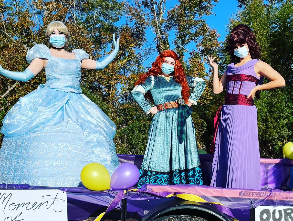 amom_ccu's tweet photo. Anyone can be a hero with a little bit of magic! We hope you came out to see us at CCU’s homecoming parade. We want to congratulate our members for winning 2nd in the downtown parade and 3rd for small group banners during the homecoming competition!!
#amomentofmagic #amom #CCU https://t.co/ghLJ7OUtbW