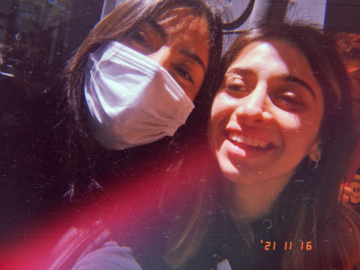 graspresist's tweet photo. @lulignzalez mira q lindas fotos nos sacamos <3 https://t.co/od8RLiEyhU