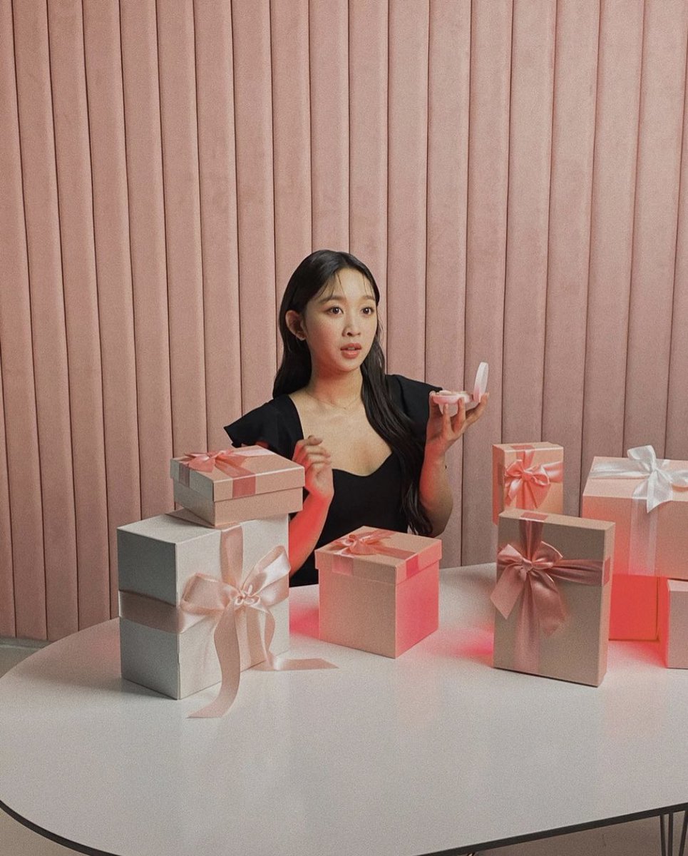 ditapic's tweet photo. our model

#Fire_Saturday #SECRET_NUMBER #시크릿넘버 #디타 #시크릿넘버 #DITA #디타 #シークレットナンバ https://t.co/IlEmO2if6Q
