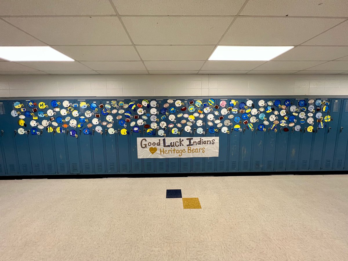lisa_bopp's tweet photo. Thank you Heritage Bears (4th and 5th Grades) for supporting our Holt Indians Football team. The hallway at Holt looks awesome. Great job.  Let’s go Holt. @HoltPrincipal @HoltADOffice @NationHolt https://t.co/qq69LuMjh8