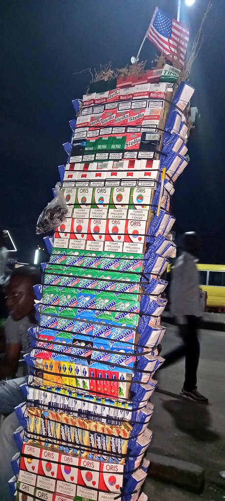 immo_shu's tweet photo. Claude sur Kimbuta ,il n'a pas de téléphone ( Bar aéroport ) ....la Jeunesse congolaise n'est pas fainéante .

On a passé un bon moment entre débrouillards ,il m'a raconté sa vie et  j'ai un peu menti sur la mienne pour le mettre à l'aise embellir lisolo et le motiver 💪🏿 https://t.co/aPTfGayeln