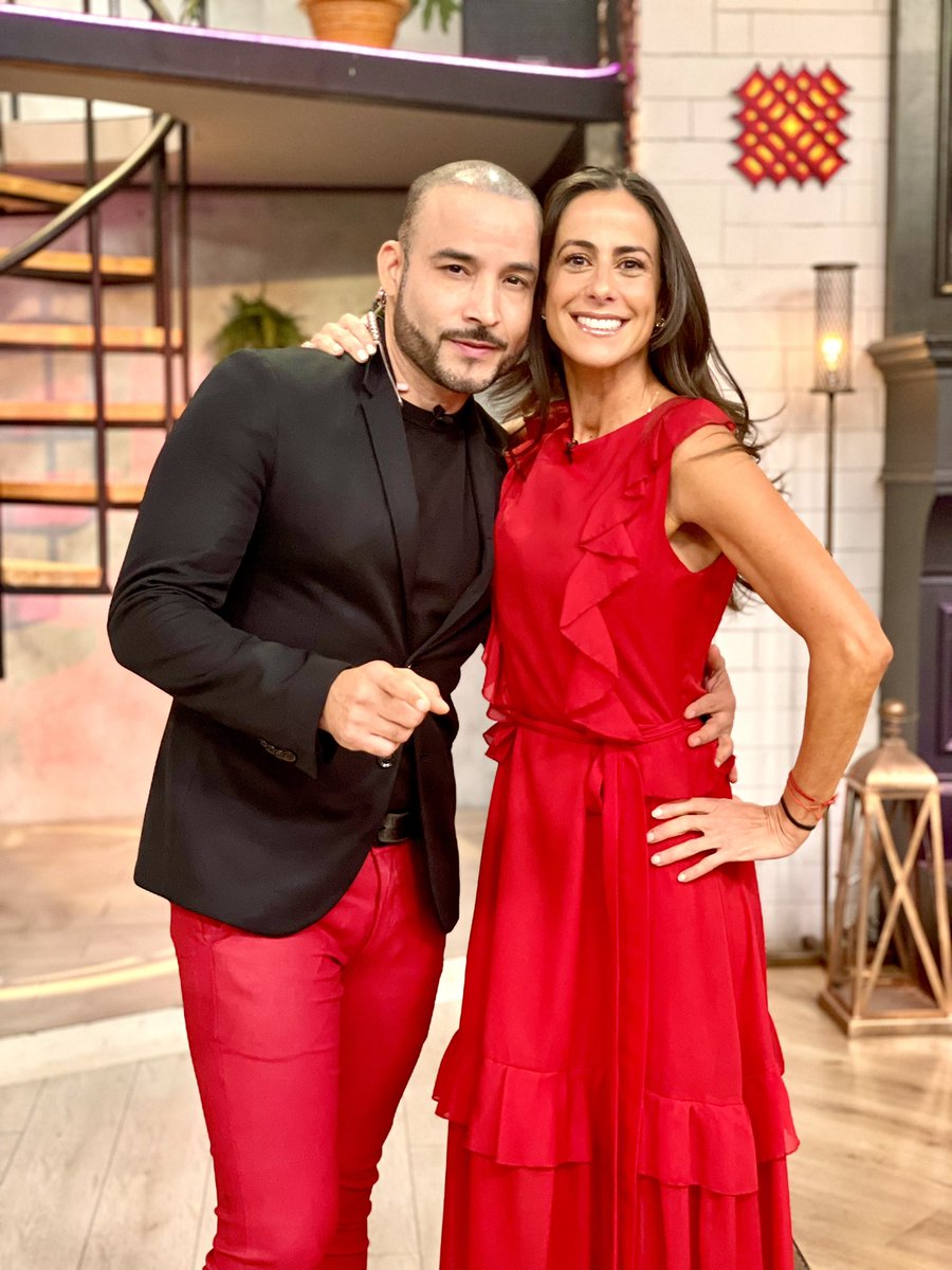 Disfrutando a este bombón!!! <a href="/GermanMontero5/">GermanMontero5</a> <a href="/saleelsoltv/">Sale el Sol ☀️</a> <a href="/ImagenTVMex/">Imagen Televisión</a>