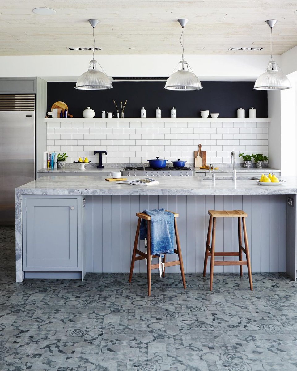 From morning to night, the kitchen is a room of hustle and bustle, with plenty of accidents and spills each day.

LVT is easy-clean, stain-resistant and makes everyday life that little bit less stressful.

 thecarpetgiant.co.uk

📸:: lifestylefloors on Instagram