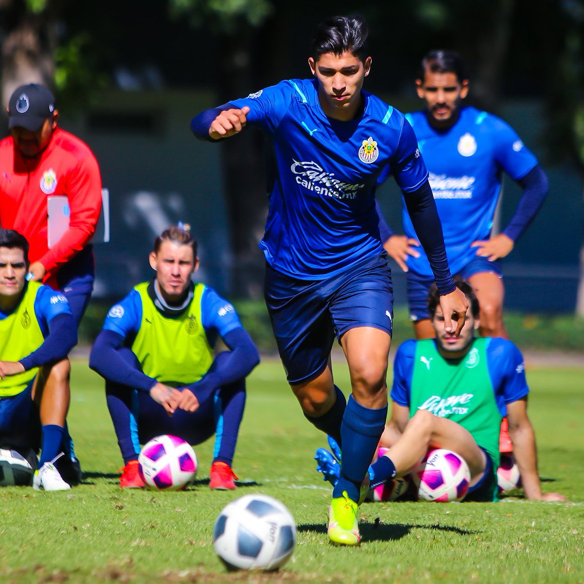 🎙 En la semana de preparación para el partido ante Puebla en la Reclasificación, charlamos con <a href="/AZaldivar_/">Ángel Zaldivar</a> en vivo desde Verde Valle. 🎥

💬 ¡Manda tus preguntas y saludos! 🇲🇨

▶️ bit.ly/30w17Rz