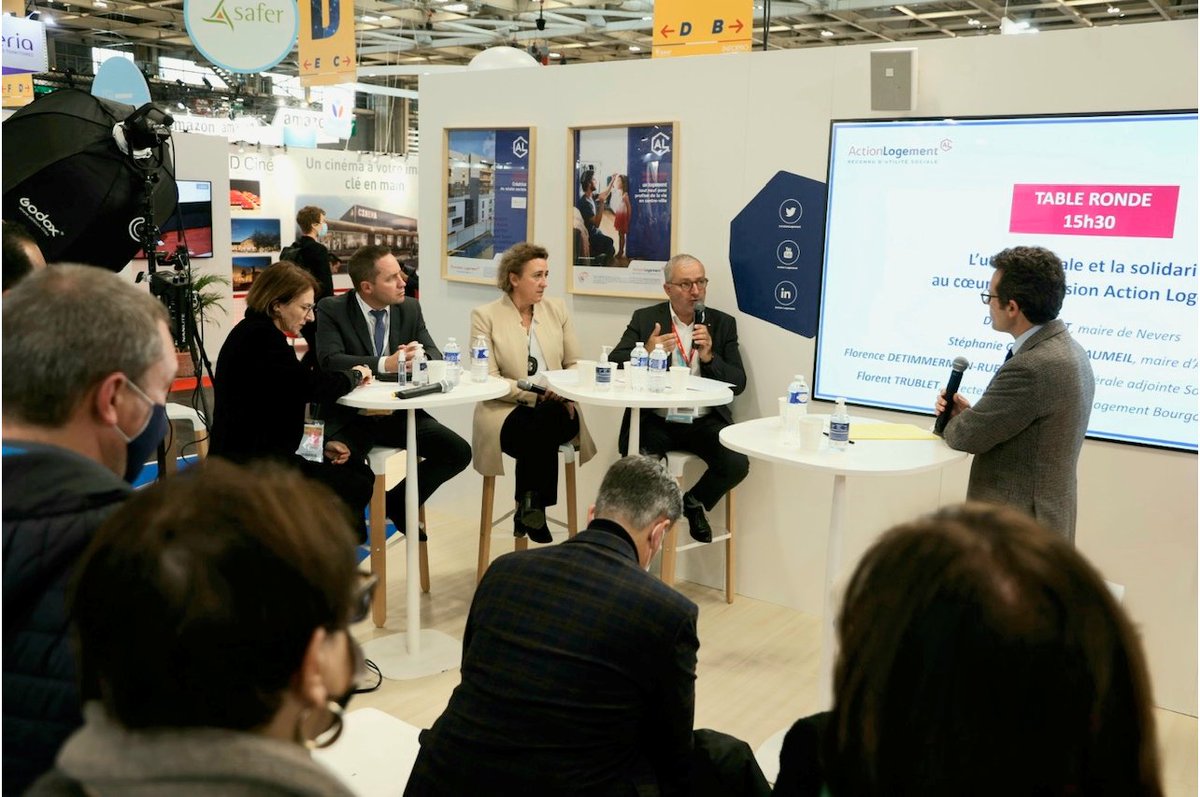 ActionLogement's tweet photo. [#SMCL]📍#SurleStandAL I🗨️Table ronde "L'utilité &amp; la solidarité au cœur de la mission @ActionLogement @denisthuriot, maire de @villedenevers, @StephanieGCAlbi, maire d'@ville_albi, F. Detimmerman-Ruel Dga #SoliAL, #FLorentTrublet, Dir. régional #ActionLogement BFC @DavidLarbodie https://t.co/RbIA8ZnBtc