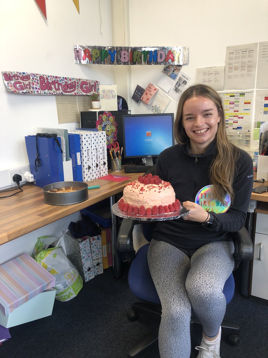 GHS_PEdept's tweet photo. A big happy birthday to the lovely @PEMissStewart 🎉🎂 https://t.co/lUBaJgR1jt