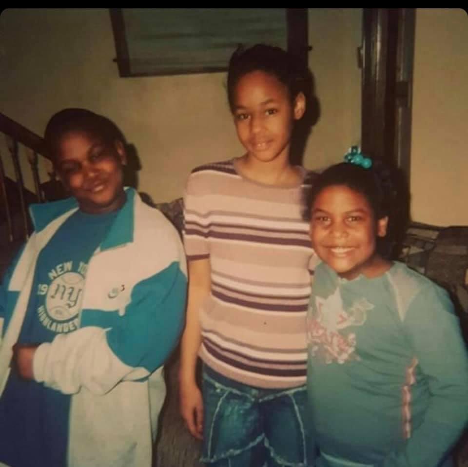 _cheyenneee's tweet photo. My first friend , my only brother , my heart , my momma only son , you hurt meeeee soooo bad 💔💔💔💔💔💔 I’m so sorryyyyyyy!!!!! I failed you as a sister I wasn’t worried enough , I didn’t do enough. I’m numb 🥺🥺 I hate my life 😢😢😢😢😢😢😢😢 https://t.co/Tc4zC7v9g2