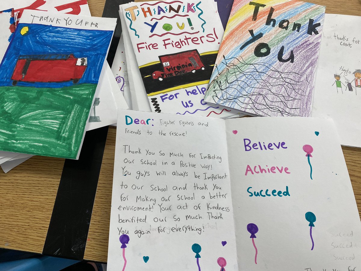 BMP_Artists's tweet photo. Adorable thank you cards for our community partners.  ❤️❤️ https://t.co/e7ygxH25MN
