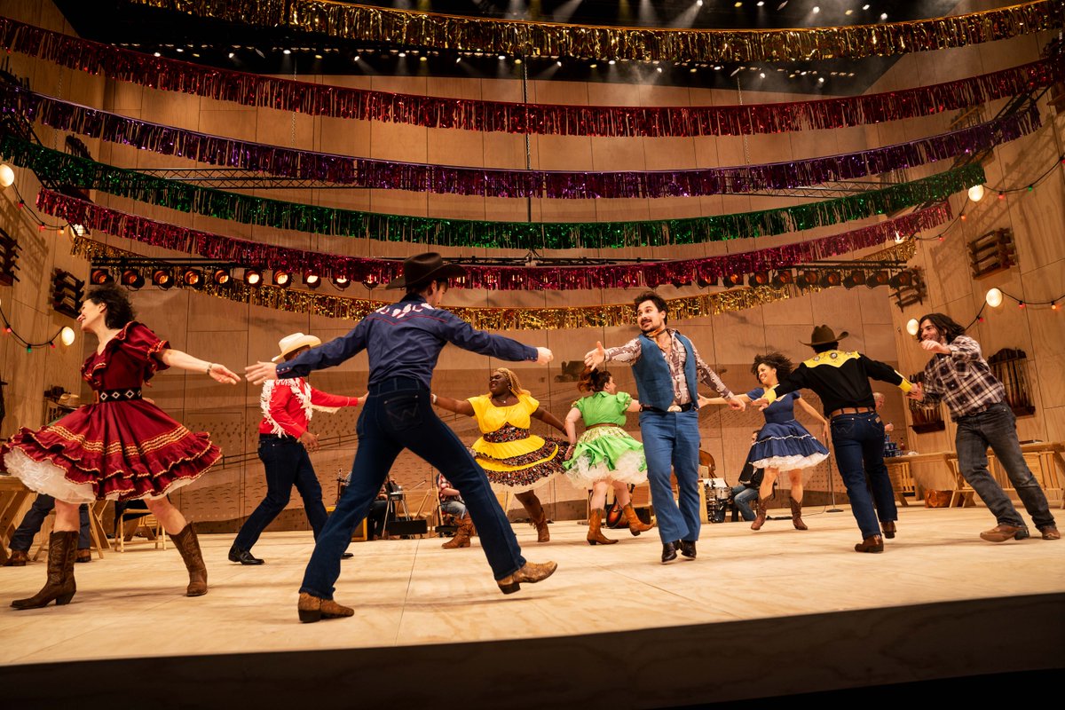 DPAC's tweet photo. - A SPECIAL FIRST LOOK -
We can't wait to have OKLAHOMA! at DPAC March 29th - April 3rd.
ποΈ:: https://t.co/C2R42asuPD
#DPACisBack #Broadway #Oklahoma https://t.co/V4uiKR4K24