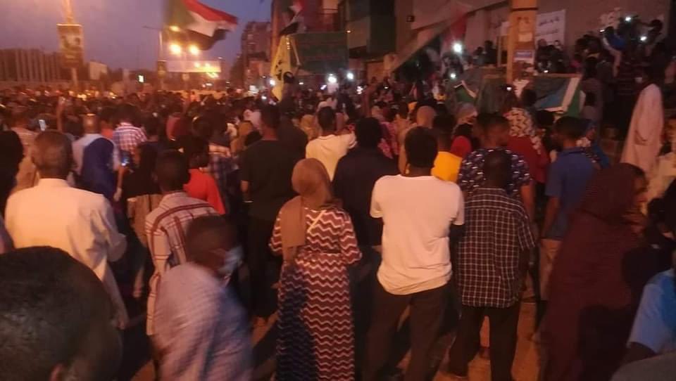 SudanzUprising's tweet image. 📍Burri, Khartoum 
Single day sit in protest today #Nov17March #مجزرة17نوفمبر #السودان