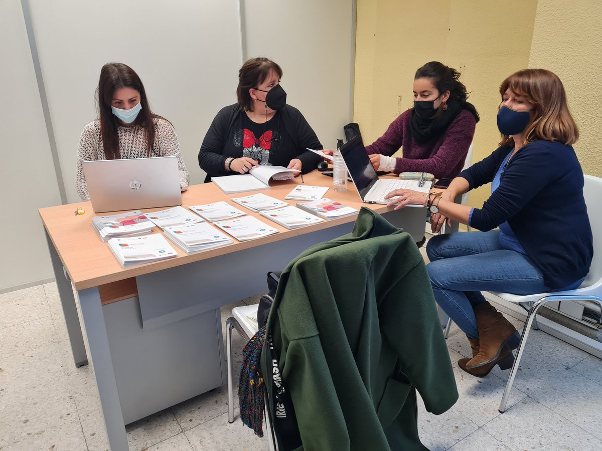 ACAmbientales's tweet photo. En @ACAmbientales seguimos luchando contra la pobreza energética y fomentando proyectos de voluntariado ambiental, conservación de la biodiversidad, movilidad sostenible y promoviendo una transición energética justa.

Conoce más en https://t.co/Wma5aNwGuT

#ACATeam https://t.co/eI7w64vayr