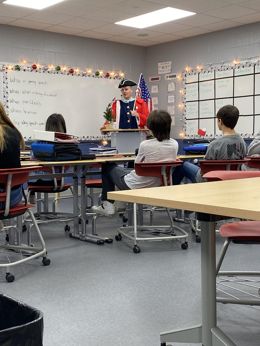 Little Q &amp; A with George Washington before we begin reading his Farewell Address. 

@phhswagner <a href="/Mrs_Hartman_PH/">Mrs. Hartman</a>