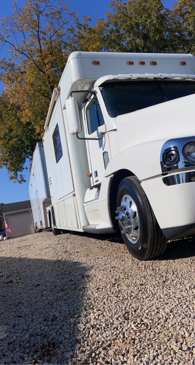 Southbound to <a href="/VolusiaSpeedway/">Volusia Speedway Park</a>  for this weekends race.