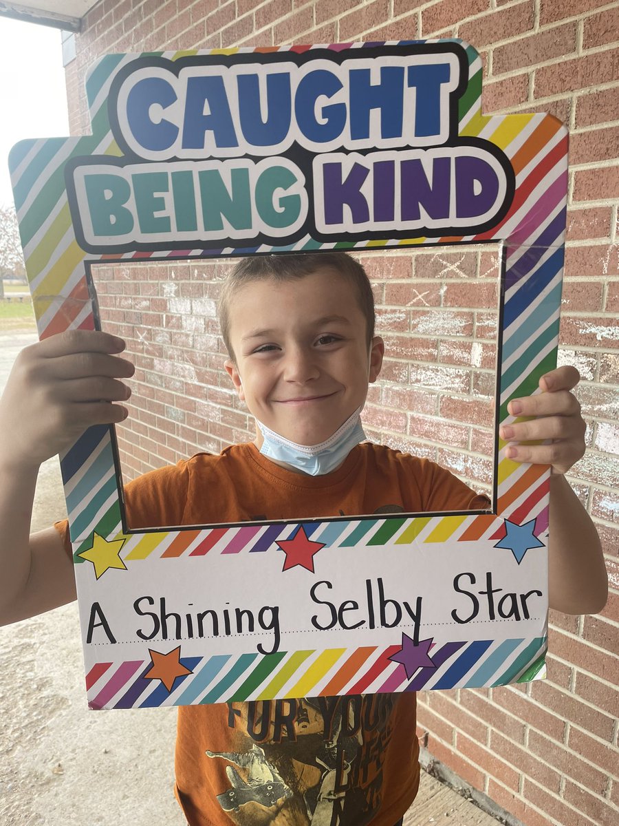 Arizona, Wyatt and Johnny were caught being kind <a href="/selbyschool/">Selby Public School</a> 💜