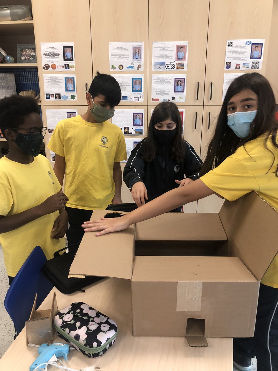 JoshelinBoyd's tweet photo. The House Science Challenge is underway! Go Waterloo! 🔬🧫🥼👩🏻‍🔬 @MHLondonOntario https://t.co/rkNJvQpZl5